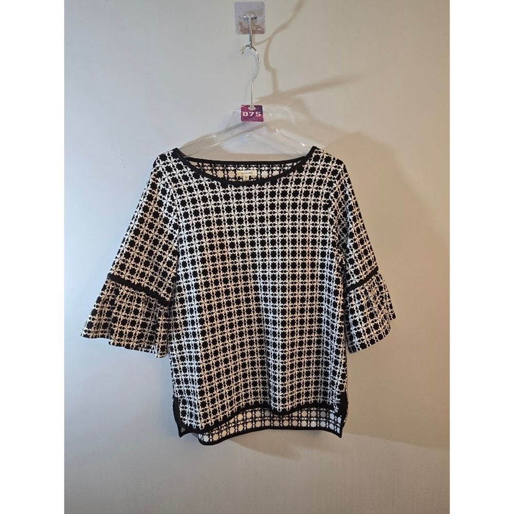 Max Studio Women Top Black White Geometric Bell Sleeve Blouse Stretchy Size XL
